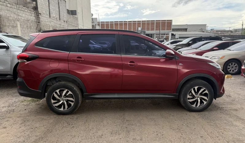 TOYOTA RUSH 2020 ROJO OSCURO MICA lleno