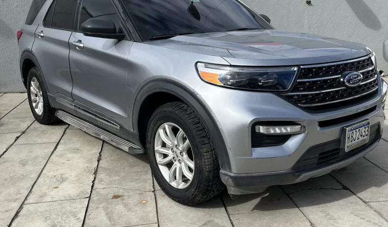 FORD EXPLORER 2021 SILVER full