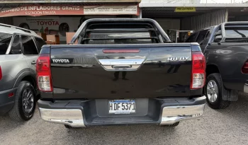 TOYOTA HILUX 2020 MECANICO DISEL NEGRO ACTITUD MICA lleno