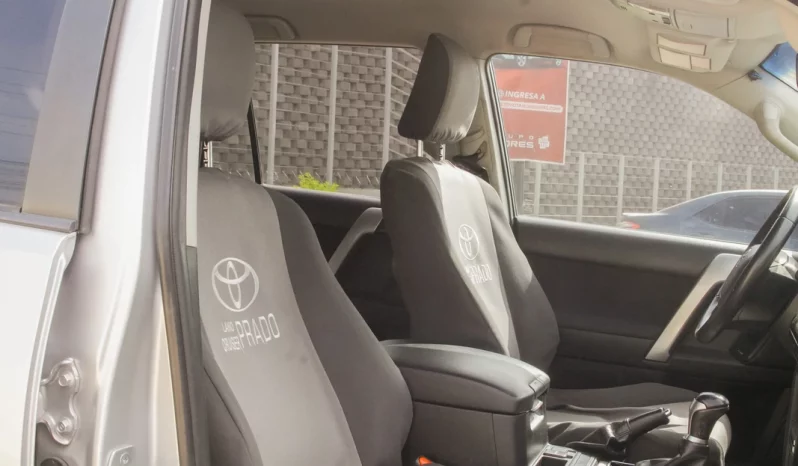 TOYOTA LAND CRUISER PRADO 2019 SILVER lleno