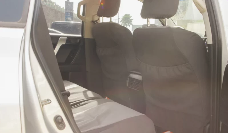 TOYOTA LAND CRUISER PRADO 2019 SILVER lleno