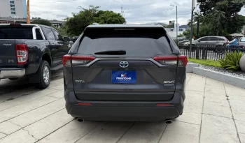 Toyota RAV4 2021 Silver Metalico lleno