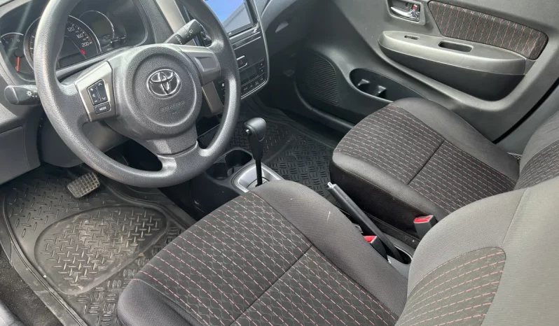 TOYOTA AGYA 2021 ANARANJADO METALICO lleno