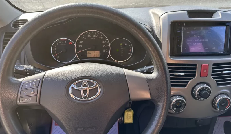 TOYOTA RUSH 2018 SILVER METALICO lleno