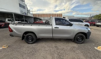 TOYOTA HILUX 2022 MECANICO SILVER METALICO lleno