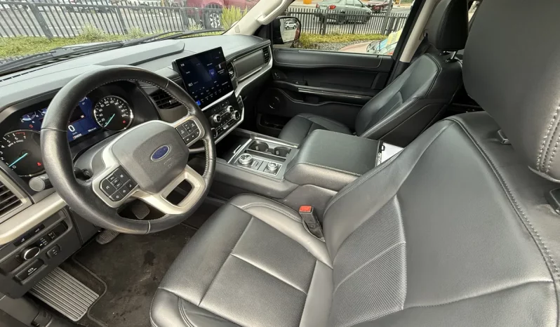 FORD CAMIONETA EXPEDITION 2023 GRIS METALICO 4X4 lleno
