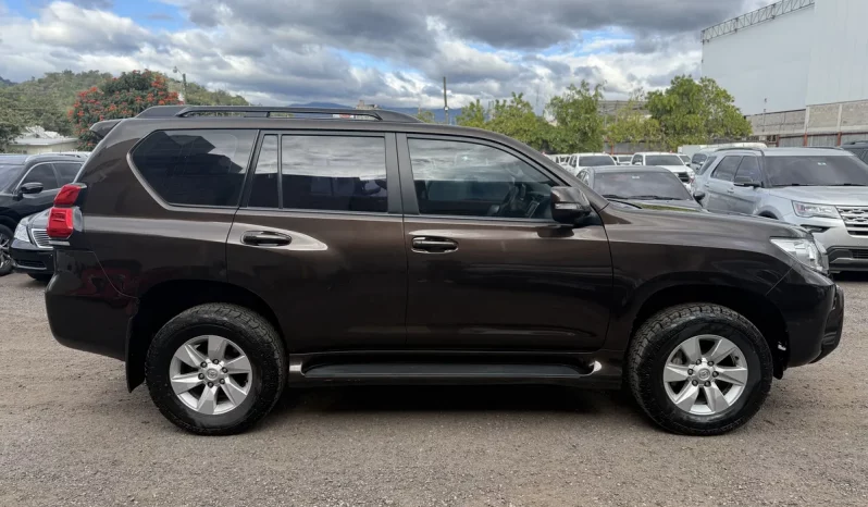 TOYOTA LAND CRUISER PRADO TX 2022 CAFÉ PERLA lleno