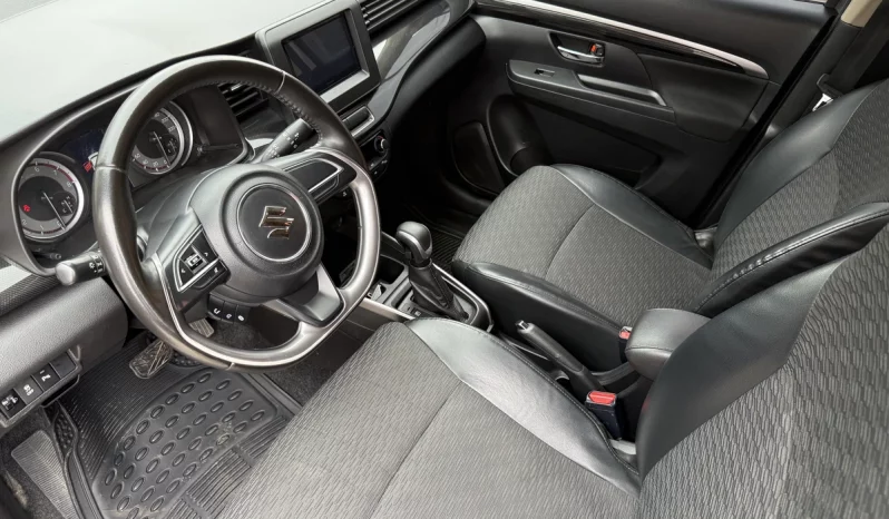 SUZUKI XL7 2023 GASOLINA GRIS lleno