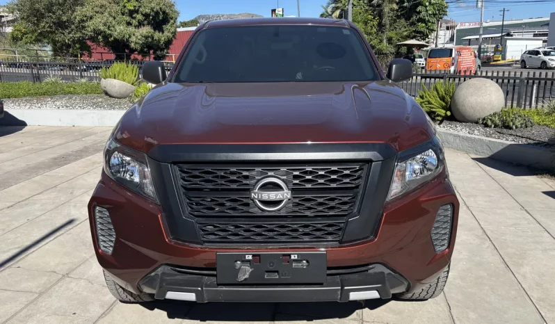 NISSAN NP300 FRONTIER 4X4 2025 CAFÉ lleno