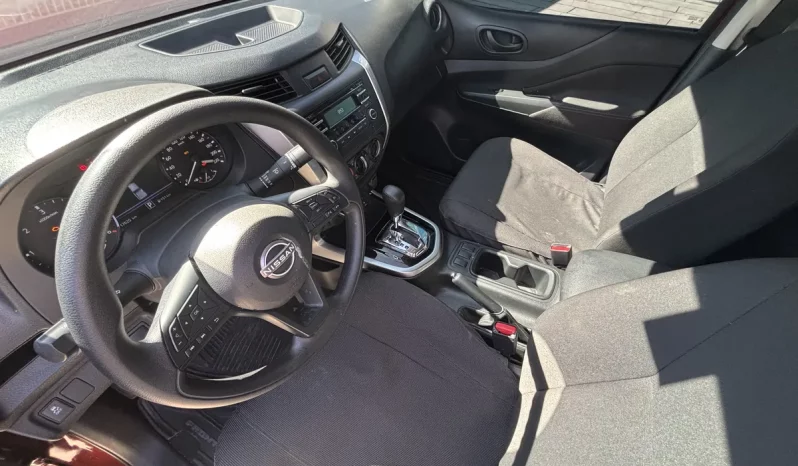 NISSAN NP300 FRONTIER 4X4 2025 CAFÉ lleno