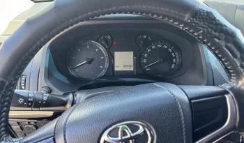 TOYOTA LAND CRUISER PRADO 2022 BRONZE METALICO lleno