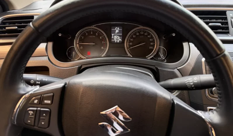 SUZUKI CIAZ 2023 GASOLINA GRIS lleno