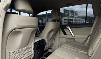 TOYOTA LAND CRUISER PRADO TXL 2023 NEGRO MICA lleno