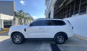 FORD EVEREST XTL 2023 4X4 BLANCO PERLA lleno