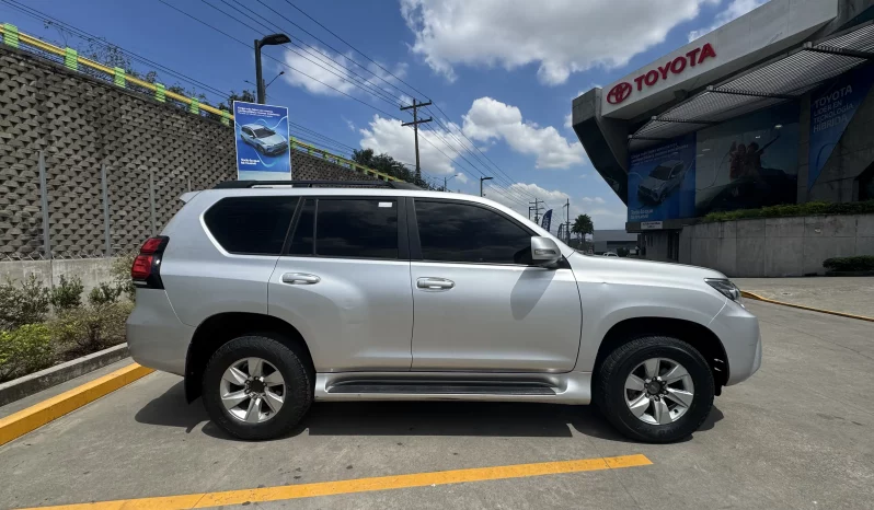 TOYOTA SUV L/C Prado 2020 4×4 SILVER METALICO lleno