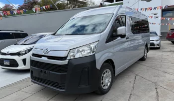 TOYOTA AUTOBUS HIACE 2022 DIESEL lleno