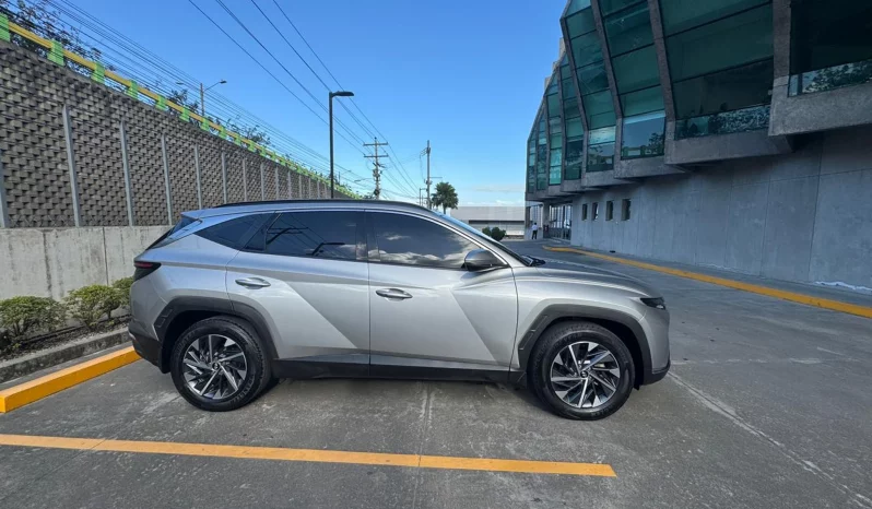 HYUNDAI TUCSON 2023 PLATA BRILLANTE lleno