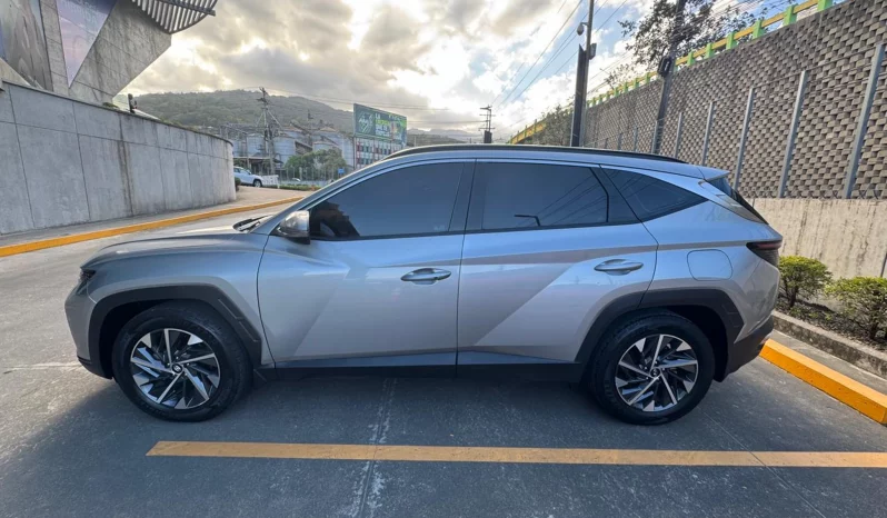 HYUNDAI TUCSON 2023 PLATA BRILLANTE lleno