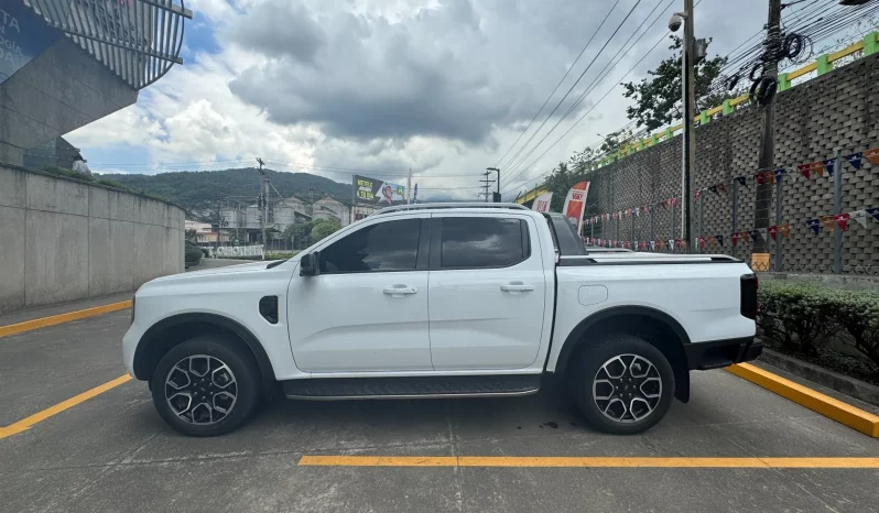 FORD RANGER WILDTRAK 2024 4×4 BLANCO lleno
