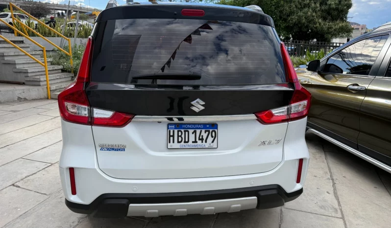 SUZUKI XL7 2023 GASOLINA BLANCO Y NEGRO lleno