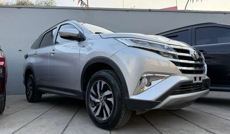 TOYOTA SUV RUSH SILVER METALICO 2022 lleno