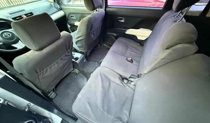 TOYOTA SUV RUSH SILVER METALICO 2022 lleno