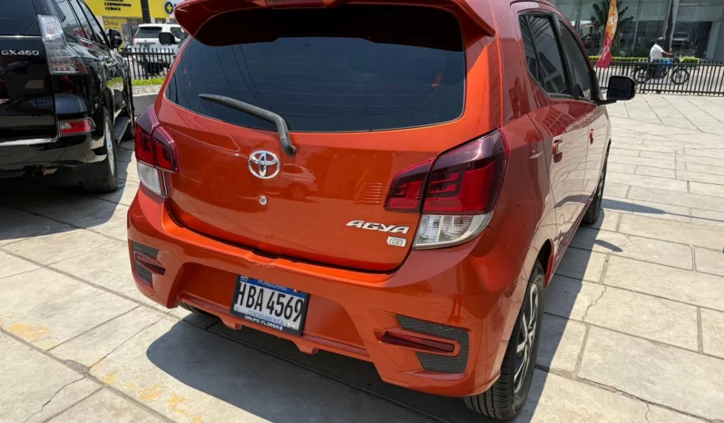 TOYOTA AGYA 2019 ANARANJADO METALICO lleno
