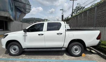 TOYOTA HILUX 2026 SUPER BLANCO lleno