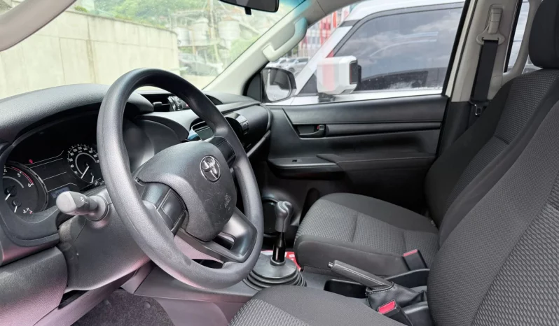 TOYOTA HILUX 2026 SUPER BLANCO lleno
