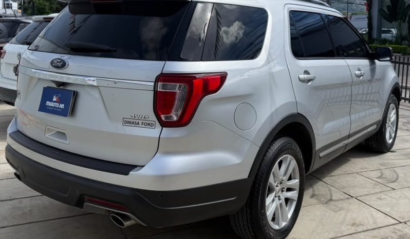 FORD EXPLORER 2019 SILVER METALICO lleno