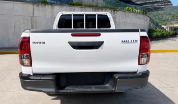 TOYOTA HILUX 2026 SUPER BLANCO lleno