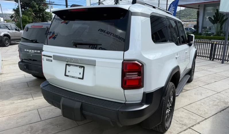 TOYOTA LAND CRUISER PRADO L/C 2025 BLANCO PERLA lleno