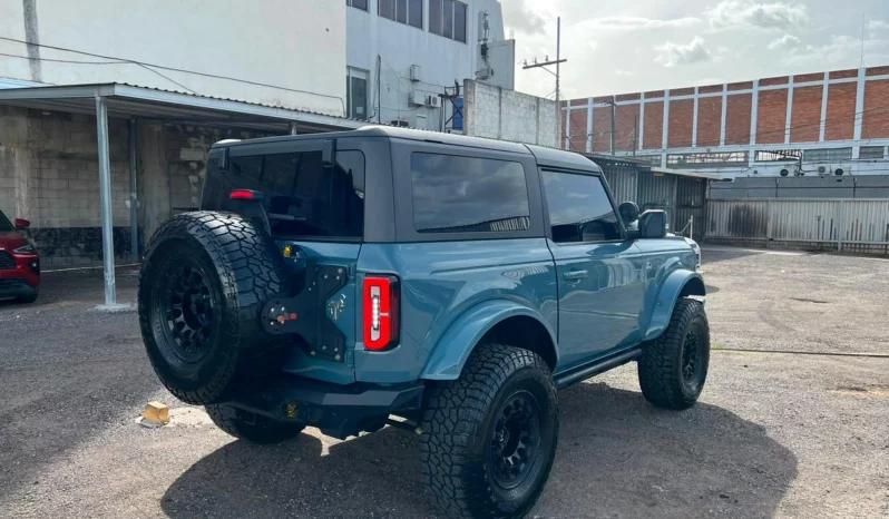 FORD BRONCO 2022 OUTER BANKS 4X4 lleno