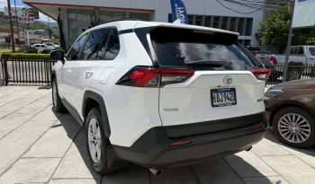 TOYOTA RAV4 2022 SUPER BLANCO lleno