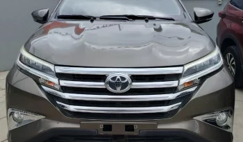 TOYOTA RUSH SUV 2022 BRONZE MICA METÁLICO lleno