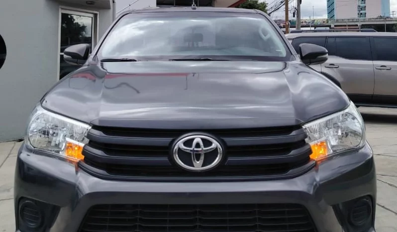 TOYOTA HILUX PICKUP 2021 GRIS METÁLICO lleno