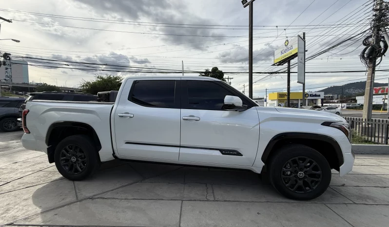 TOYOTA TUNDRA PICK UP 2024 BLANCO PERLA lleno
