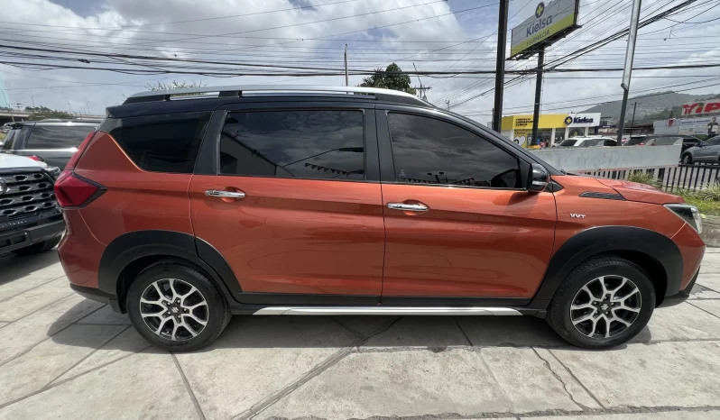 SUZUKI XL7 2024 GASOLINA NARANJA Y NEGRO lleno