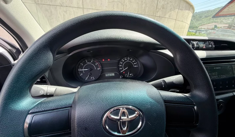 TOYOTA HILUX PICKUP 2026 SUPER BLANCO lleno
