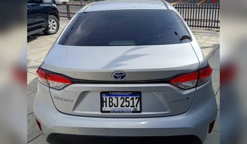 TOYOTA COROLLA SEDÁN 2022 SILVER METÁLICOO lleno