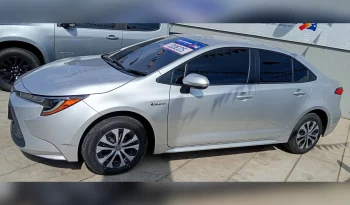 TOYOTA COROLLA SEDÁN 2022 SILVER METÁLICOO lleno