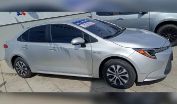 TOYOTA COROLLA SEDÁN 2022 SILVER METÁLICOO lleno
