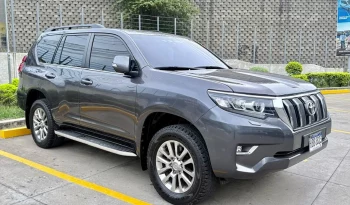 TOYOTA L/C PRADO SUV 2021 GRIS METÁLICO lleno
