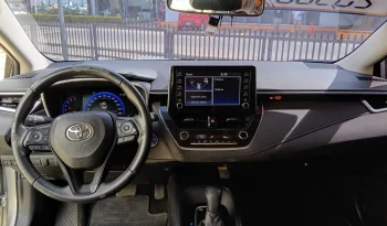 TOYOTA COROLLA SEDÁN 2022 SILVER METÁLICOO lleno