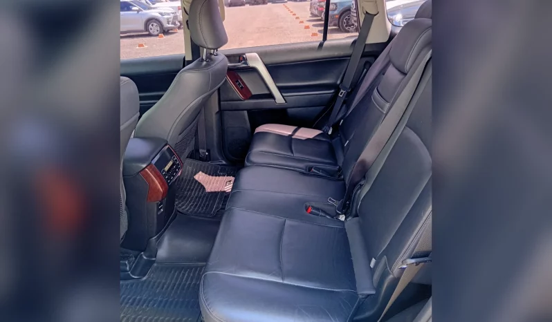 TOYOTA L/C PRADO SUV 2017 SILVER METÁLICO lleno