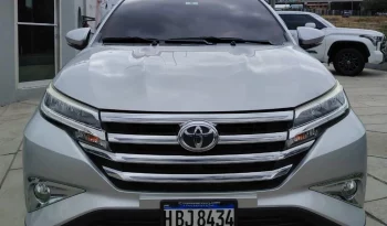 TOYOTA RUSH SUV 2022 SILVER METALICO lleno