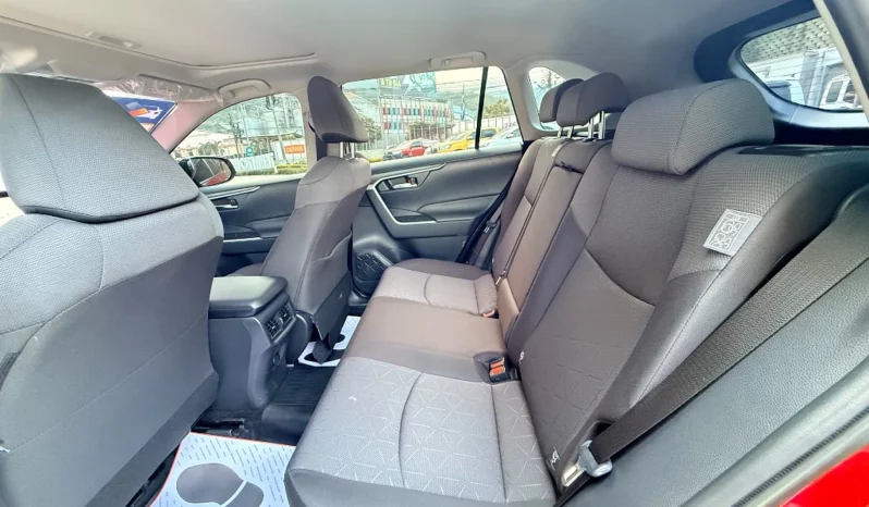 TOYORA RAV4 SUV 2024 ROJO MICA lleno