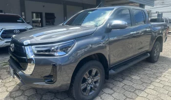 TOYOTA HILUX PICKUP 2022 GRIS lleno