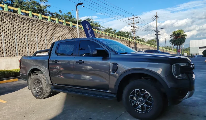 FORD RANGER PICKUP 2025 GRIS CARBONIZADO lleno