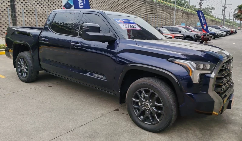 TOYOTA TUNDRA SUV 2023 SILVER MICA METÁLICO lleno